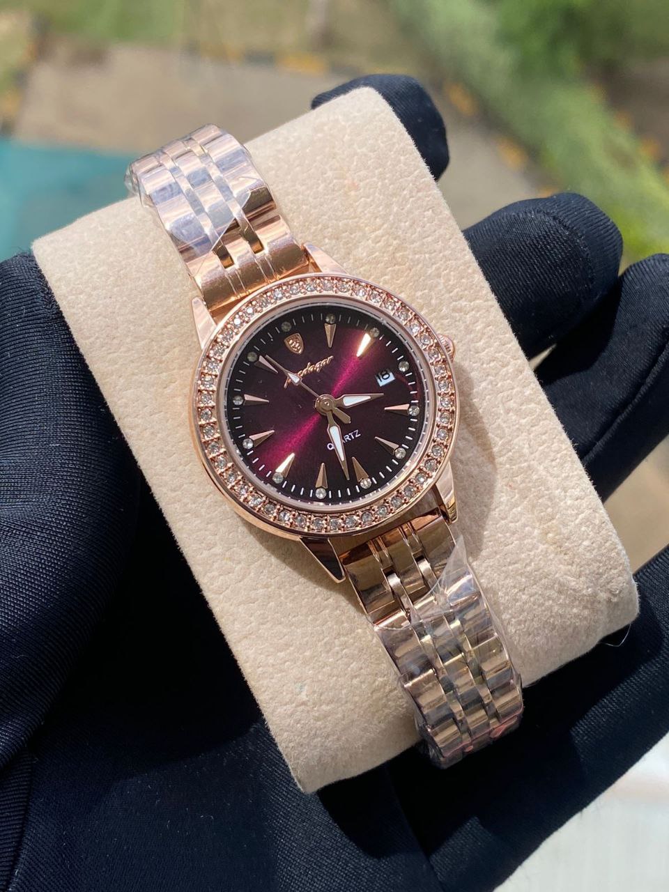 POEDAGAR Waterproof Women's Ultra Thin Luxury Quartz Watch